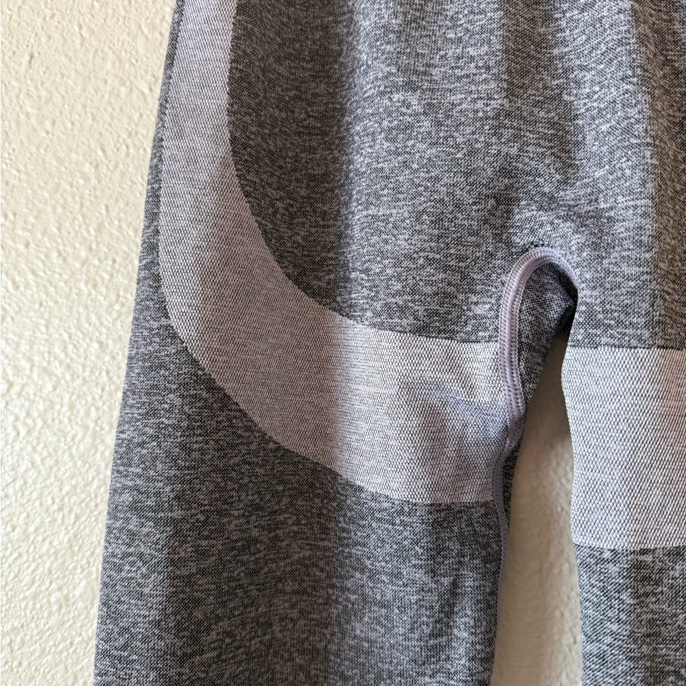 NWOT PINK VICTORIA SECRET Seamless workout Athletic Leggings - Picture 7 of 7